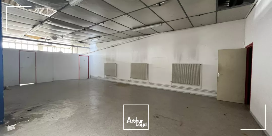 À LOUER - LOCAUX D'ACTIVITÉ - 580 M2 - ST-QUENTIN