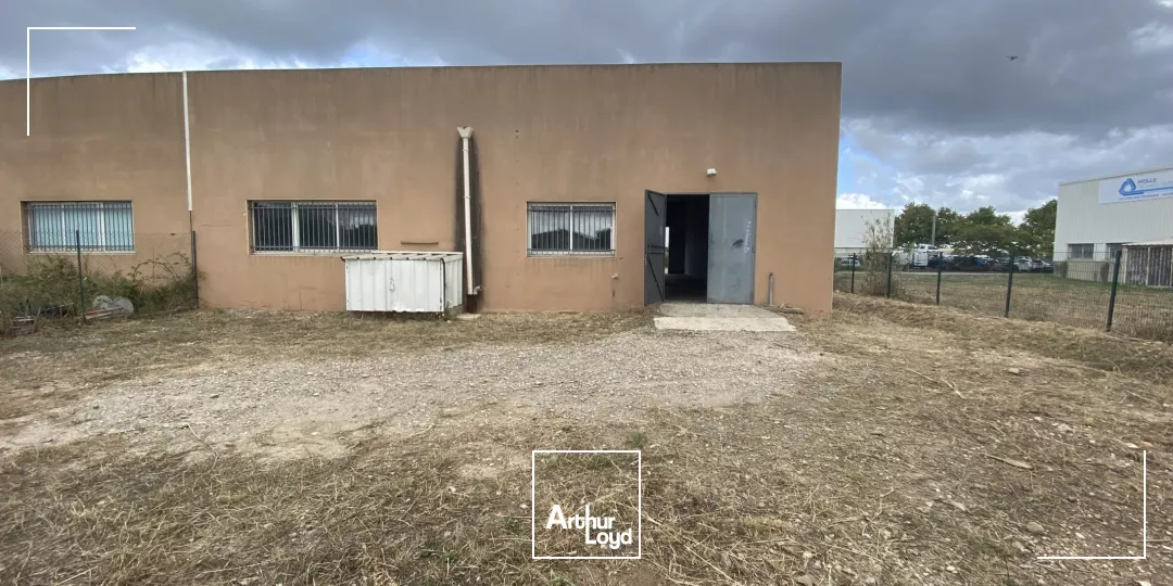 320m² de local d'activité à louer Zone du TUBE à ISTRES