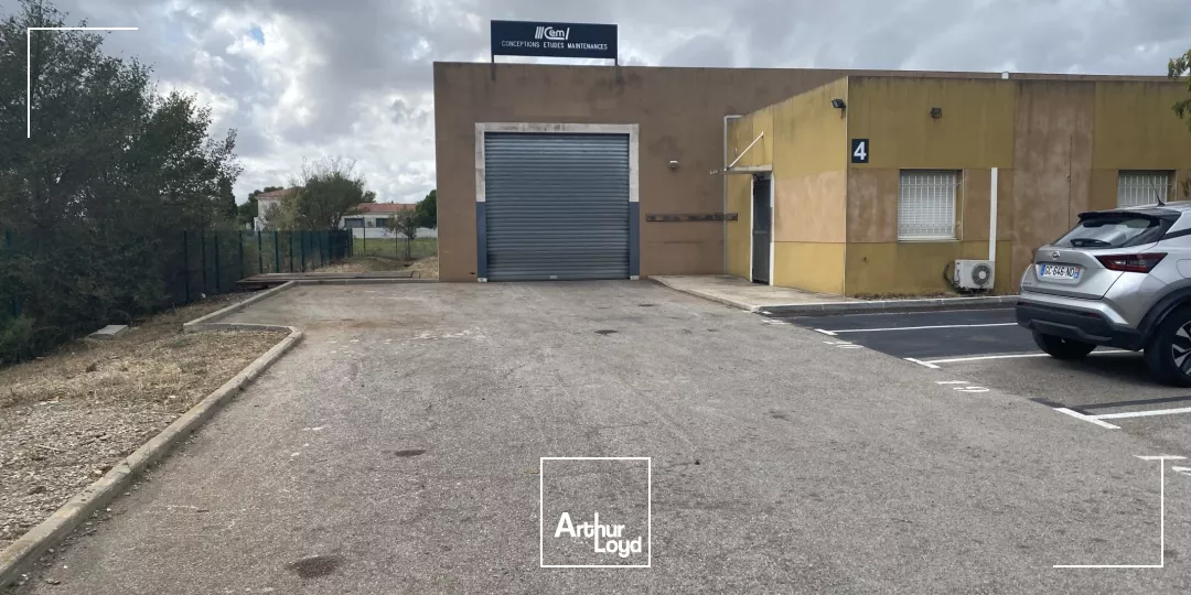 320m² de local d'activité à louer Zone du TUBE à ISTRES