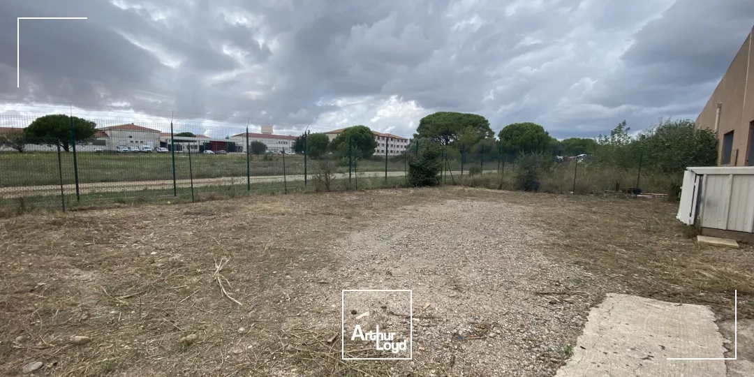 320m² de local d'activité à louer Zone du TUBE à ISTRES