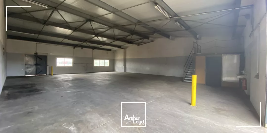 320m² de local d'activité à louer Zone du TUBE à ISTRES