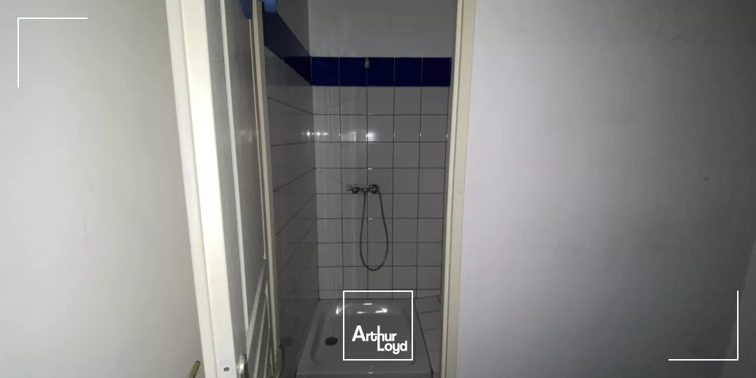 320m² de local d'activité à louer Zone du TUBE à ISTRES