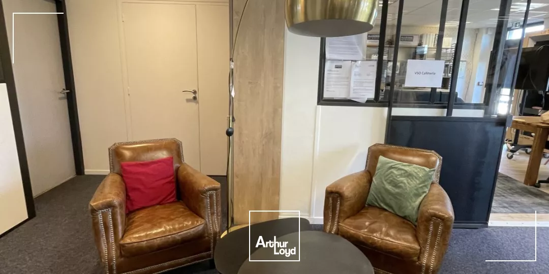 BUREAUX À LA LOCATION-330 M²-VERTOU PROCHE PÉRIPHÉRIQUE