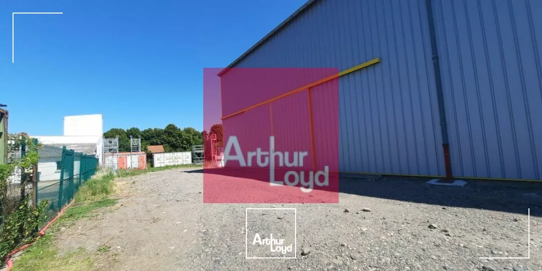 COURNON ZI A LOUER ENTREPOT 350 M² - STOCKAGE EXTERIEUR 1300 M²