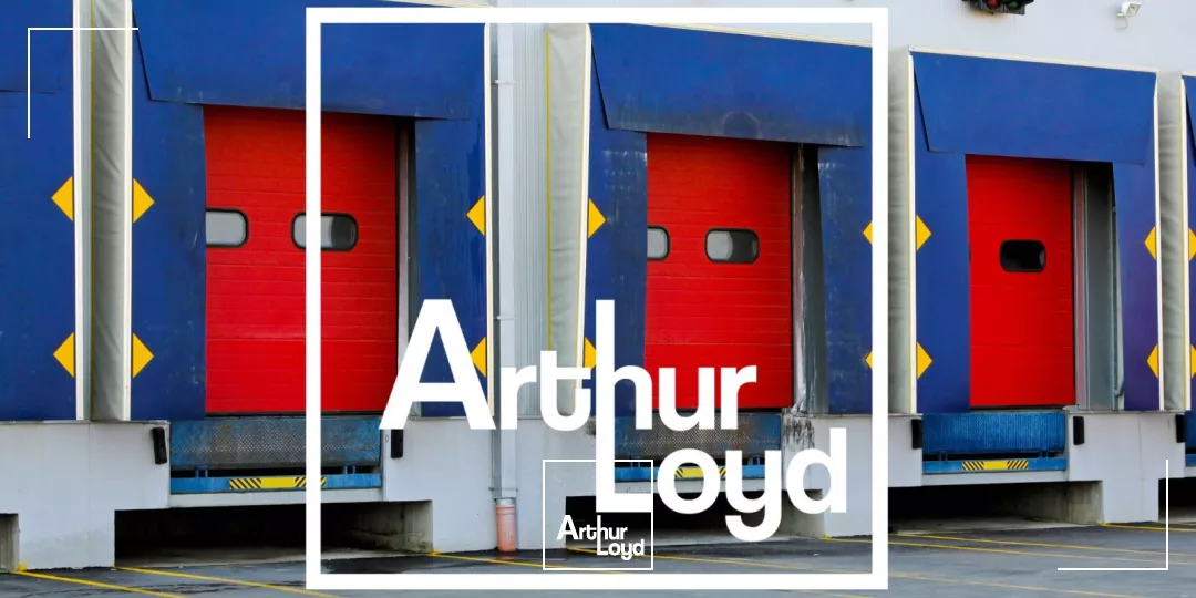 Bâtiment mixte activités et bureaux - À louer - 315 m2 