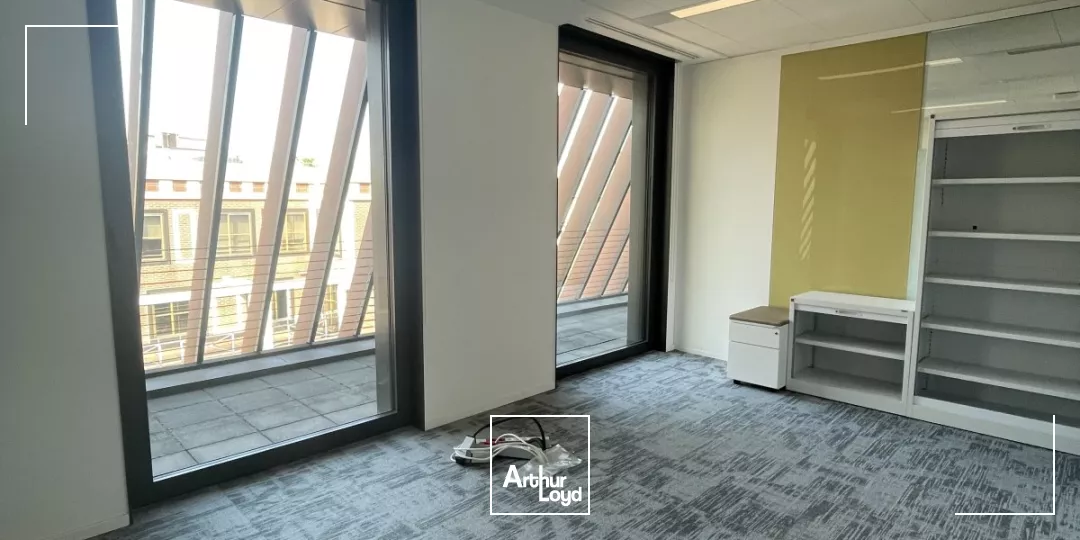 Bureaux à louer au pied de la Gare Lille Flandres - Emplacement stratégique et prestations premium