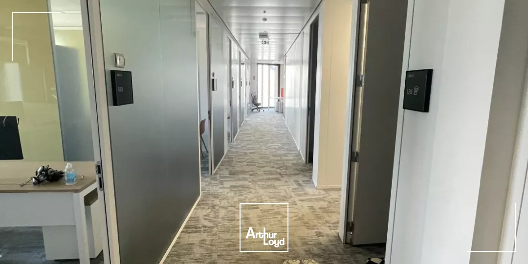 Bureaux à louer au pied de la Gare Lille Flandres - Emplacement stratégique et prestations premium