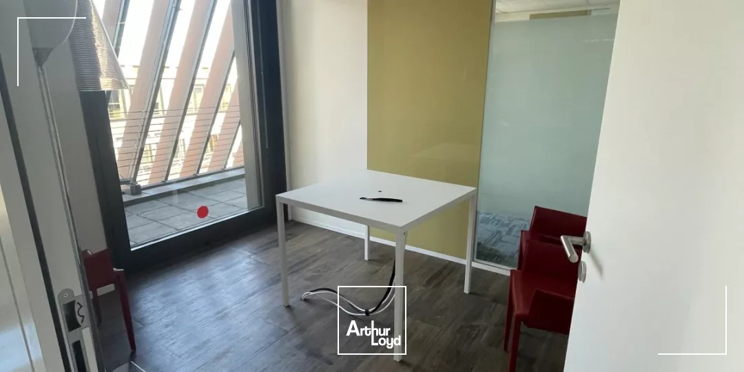 Bureaux à louer au pied de la Gare Lille Flandres - Emplacement stratégique et prestations premium