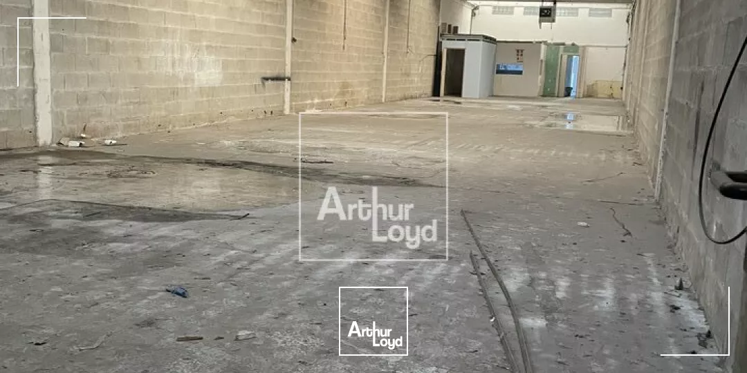 RARE - Petites CELLULES d'activité à la vente 