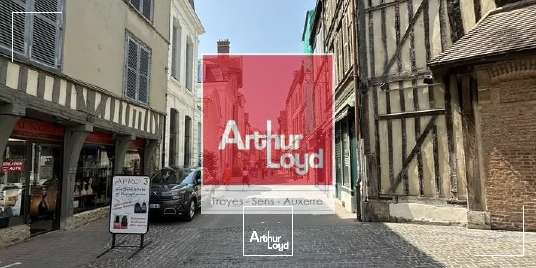 Local commercial 53m² emplacement 1bis - Centre ville de Troyes