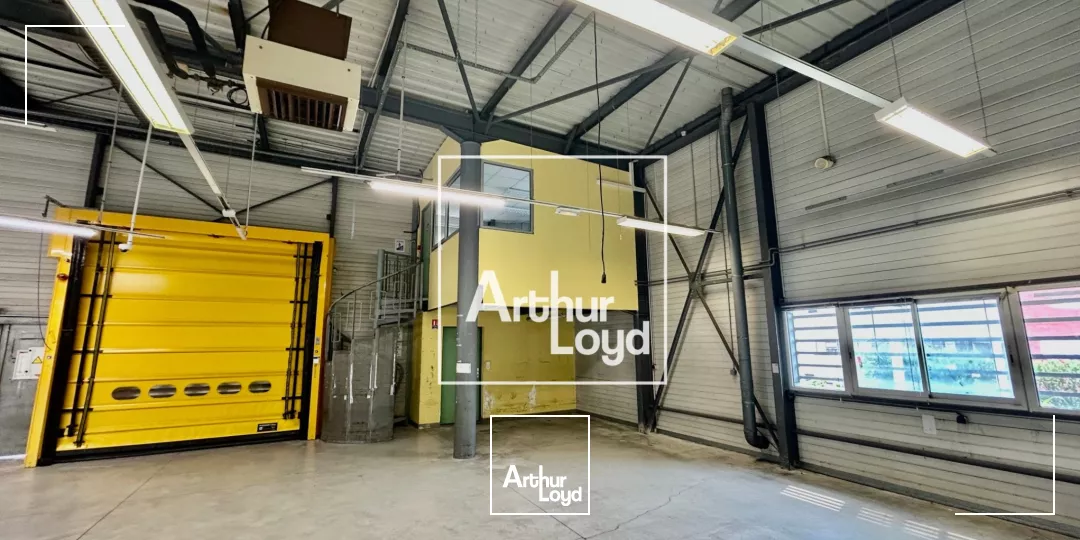 Local d'activité à louer - 616 m² avec visibilité commerciale et parkings à Vendargues
