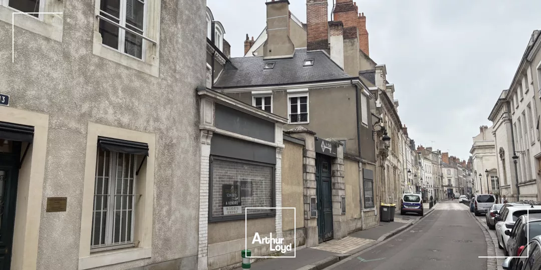 A VENDRE LOCAL COMMERCIAL HYPER CENTRE ORLEANS 