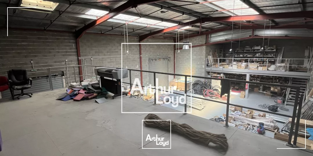 LOCAL D'ACTIVITE A LOUER ST JEAN