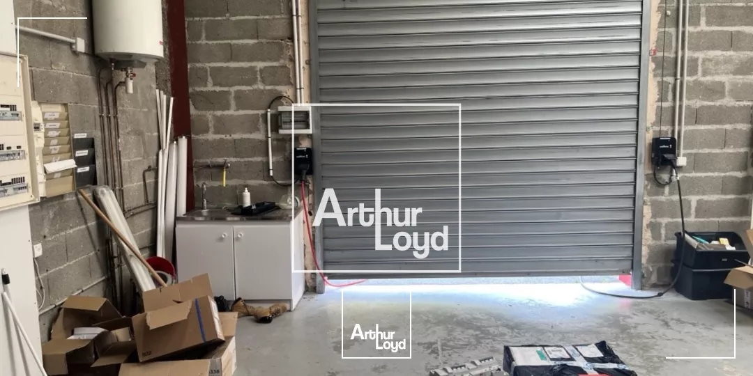 LOCAL D'ACTIVITE A LOUER ST JEAN