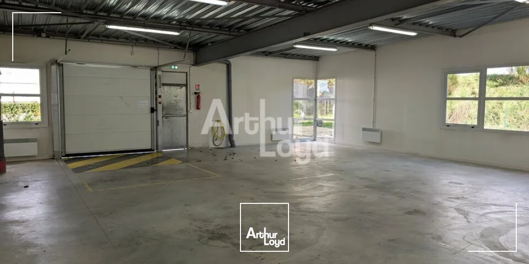 LA MEZIERE - LOCAL D'ACTIVITES A LOUER - 285 M²