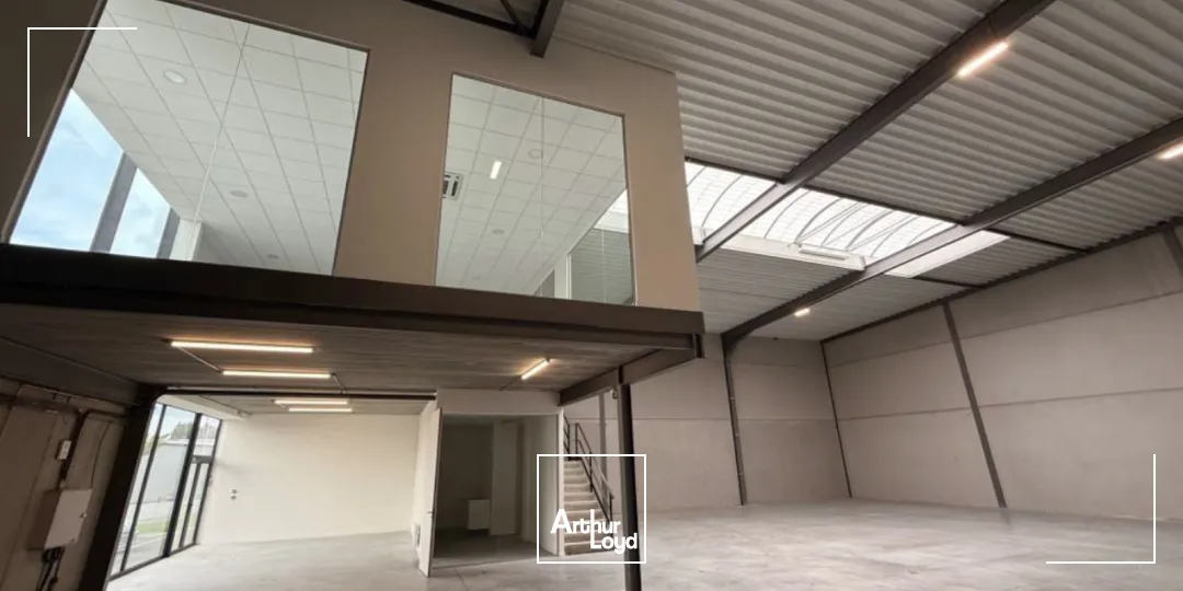 Entrepôt à louer sur La ZI de Neuville en Ferrain