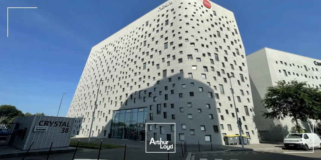 Bureaux à louer aux portes d'Euralille - Immeuble HQE avec parkings, tramway à 2 pas !