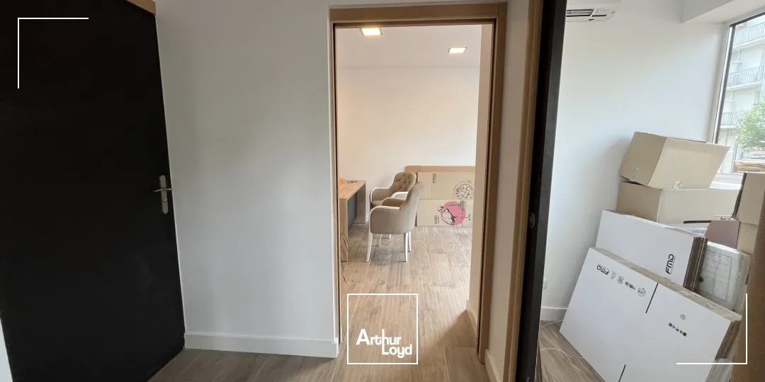 A LOUER LOCAL 31M2 LA BAULE