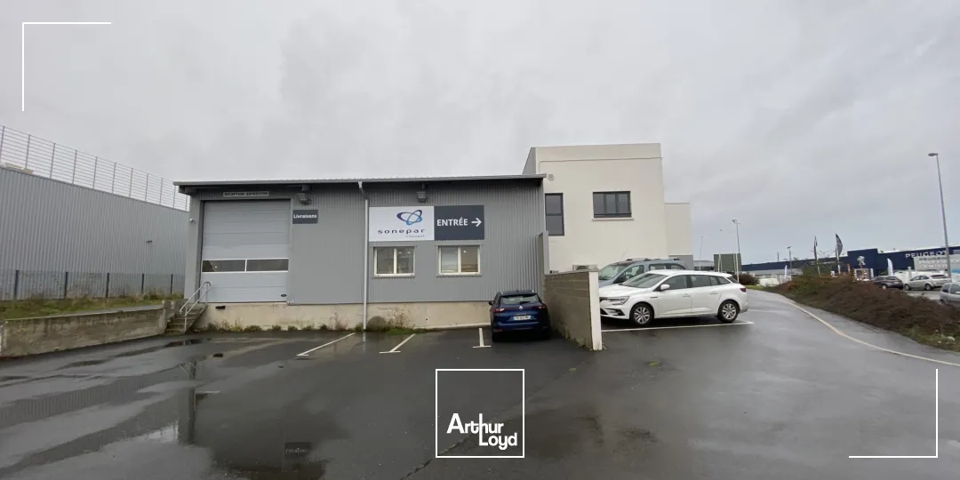 A LOUER LOCAL D'ACTIVITE A SAINT-BRIEUC 592 m² 