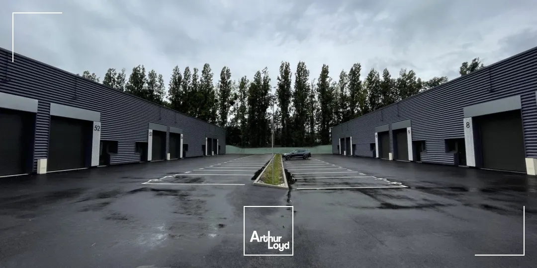 A Louer - Local de stockage / Activité 