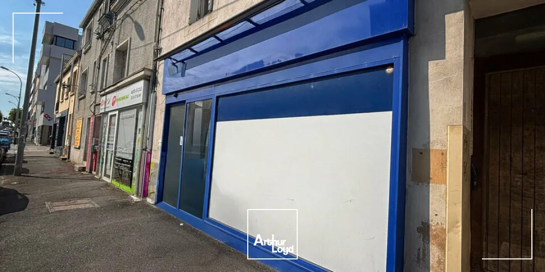 À LOUER  LOCAL COMMERCIAL  CENTRE-VILLE DE LA ROCHE-SUR-YON (85)