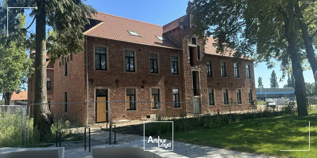 BUREAUX à VENDRE de 837 m²