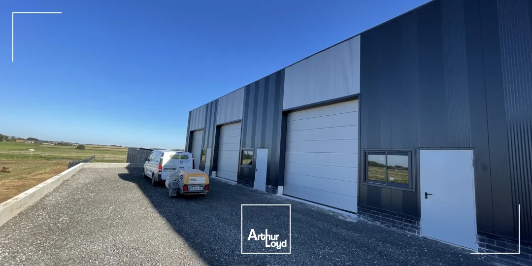 A LOUER - Local de stockage 