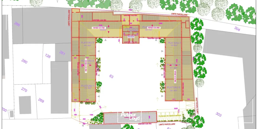 LOCAUX D'ACTIVITES A LOUER - PLUSIEURS LOTS DISPONIBLES AVEC QUELQUES SURFACES DE BUREAUX