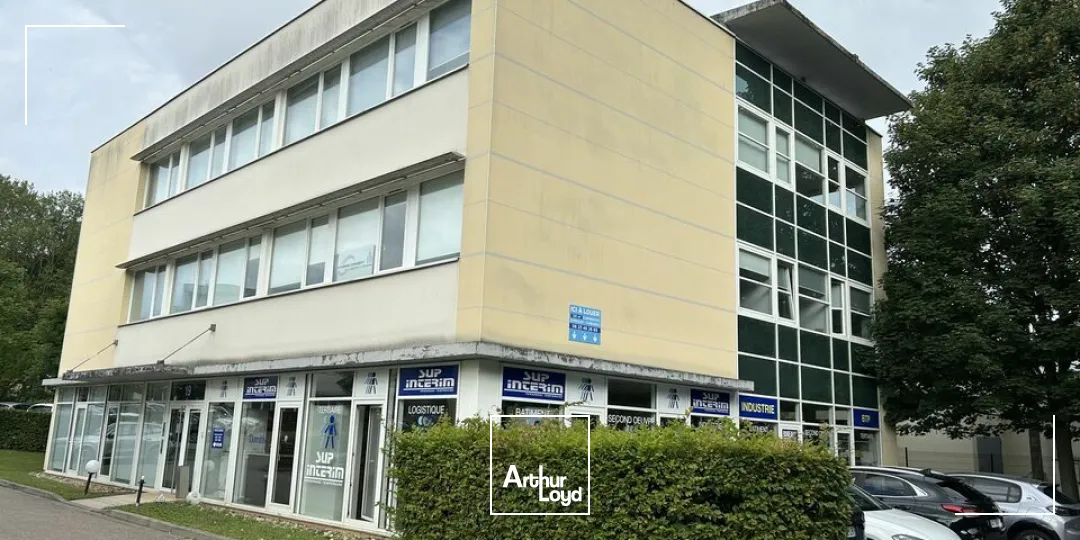 BUREAUX à LOUER de 122 m²