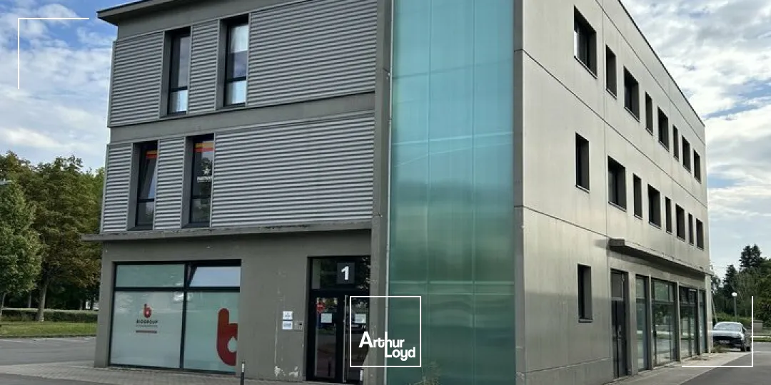 BUREAUX à LOUER de 326 m²