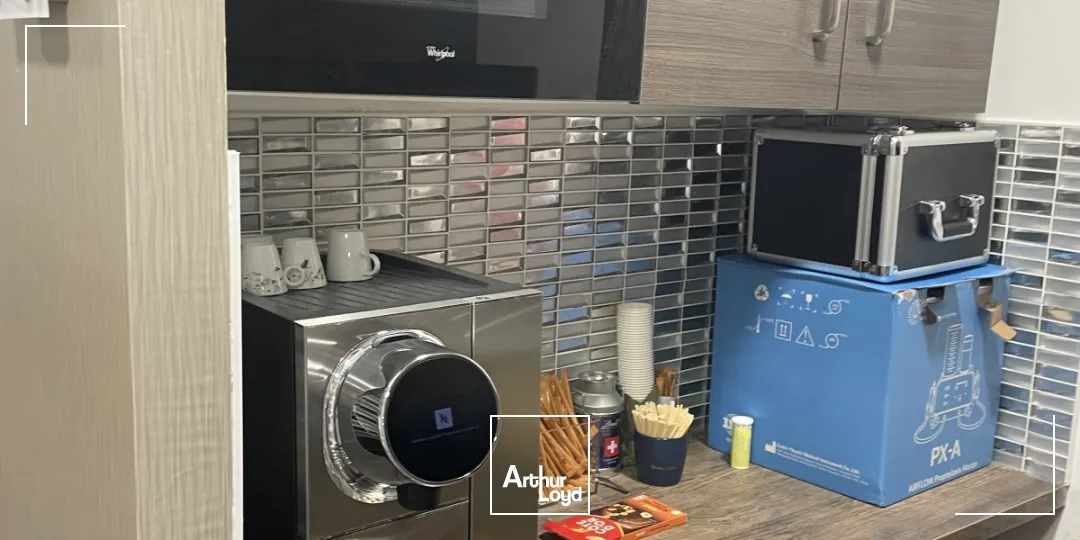 À VENDRE - BUREAUX 52,18 m² - VINEUIL-SAINT-FIRMIN