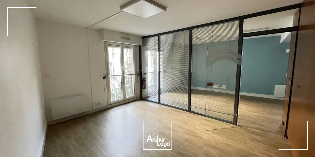 BUREAUX À LOUER-227 M²-CENTRE VILLE DE NANTES