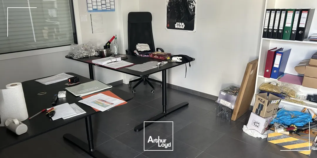 A louer local d'activité à St AIGNAN GRANDLIEU