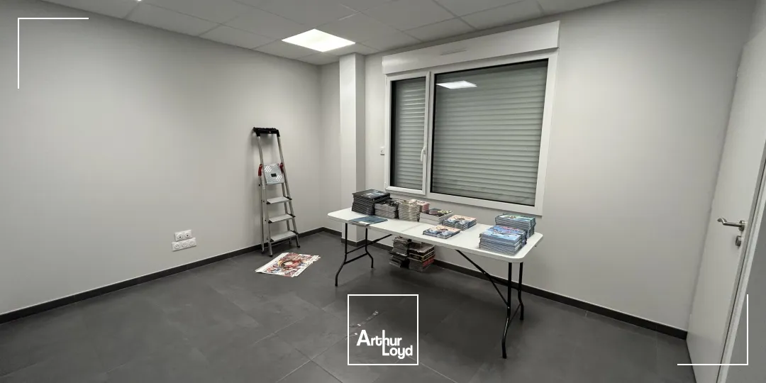 A louer local d'activité à St AIGNAN GRANDLIEU