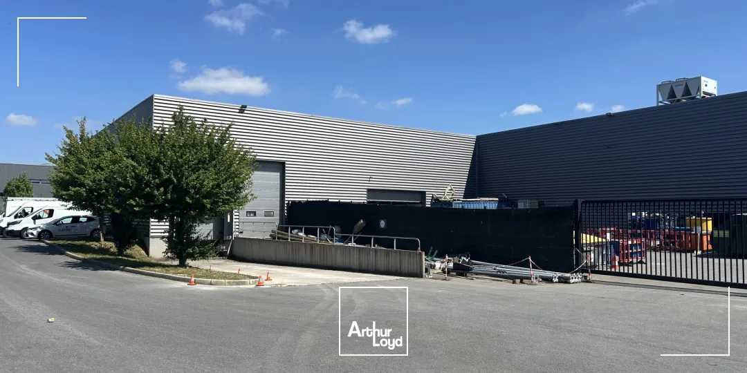 Ensemble immobilier à louer Parc du Mélantois. 