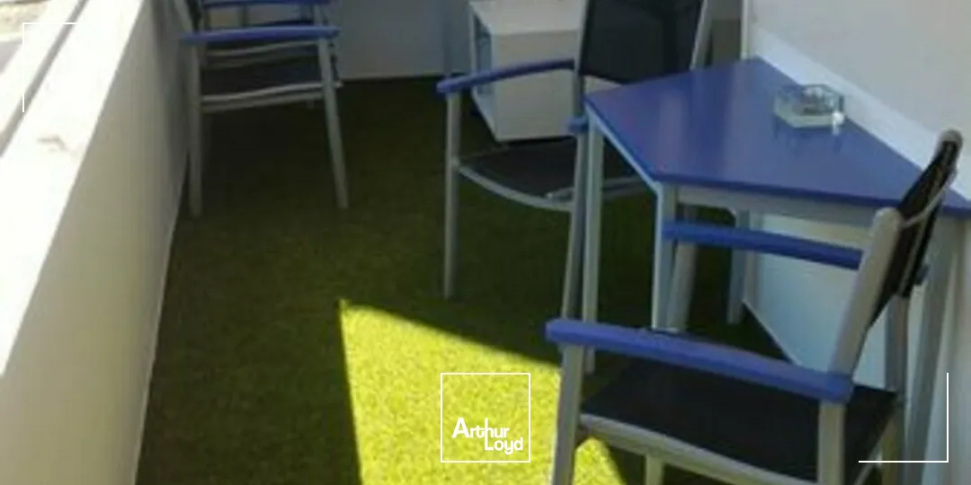 Valence  Hugo Sud - à louer - Bureaux 89 m² avec terrasse, garage et parking