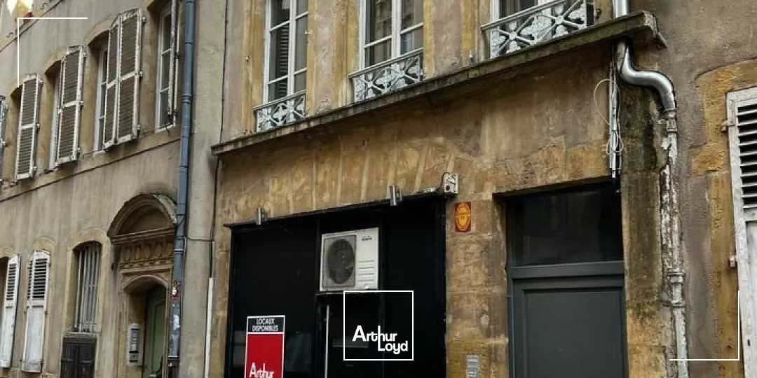 LOCAL COMMERCIAL à LOUER de 34.73 m²