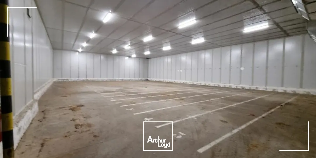 A vendre site industriel à fort potentiel  5 595 m²  idéal transformation ou entrepôt