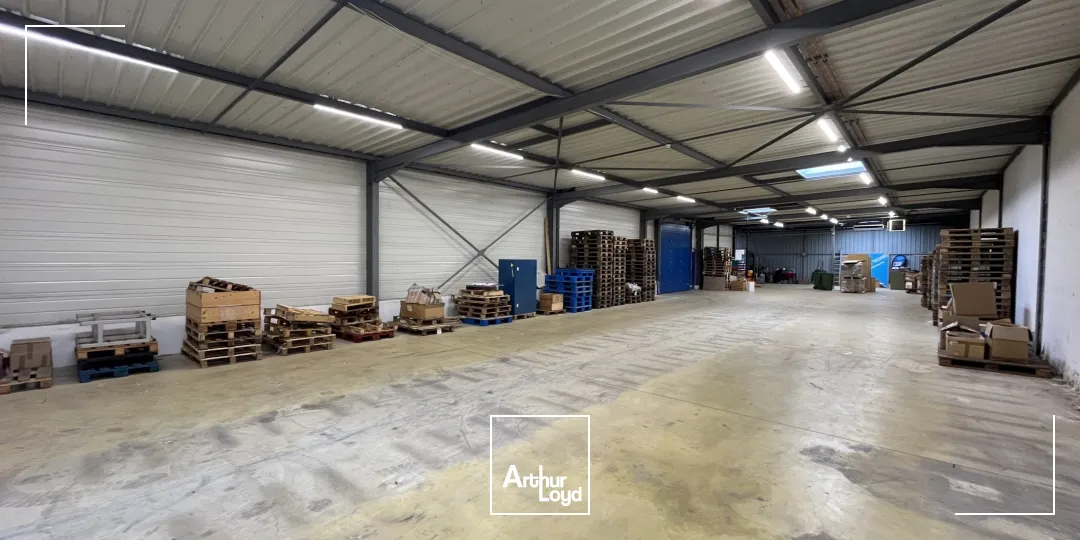 Bâtiment d'activité à louer 1885m2 à Fleury les Aubrais