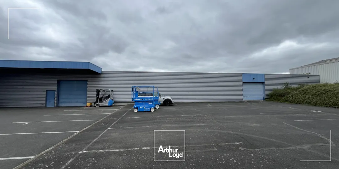 Bâtiment d'activité à louer 1885m2 à Fleury les Aubrais