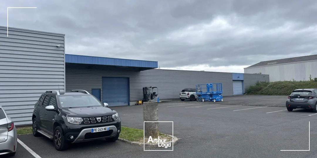 Bâtiment d'activité à louer 1885m2 à Fleury les Aubrais