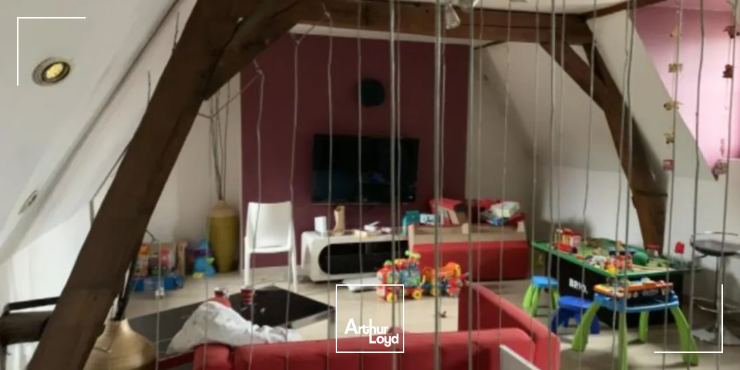 Local commercial à louer Douai - 80 m² avec cave - Centre-ville, restauration possible