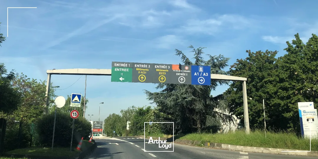 Optimisez vos opérations - Entrepôt locatif 339 m² à Garonor, hub logistique sécurisé à proximité immédiate de Paris et CDG - Bail dérogatoire