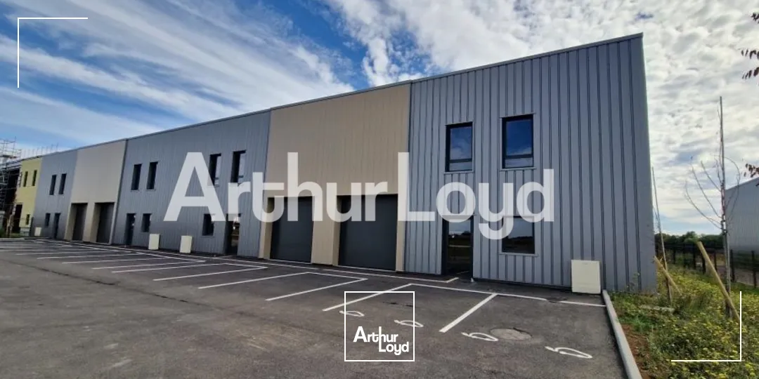 Local d'activité 215 m² - A LOUER