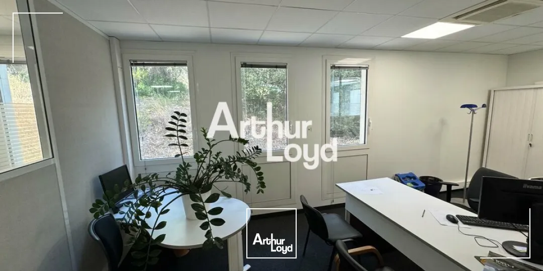 Bureaux cloisonnés et climatisés à louer 284 m² - Sophia Antipolis 