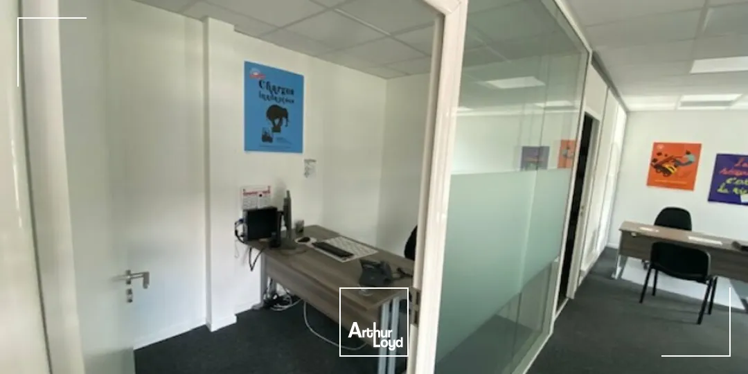 À LOUER  BUREAUX 60 m²  ZONE BEAUPUY  LA ROCHE-SUR-YON