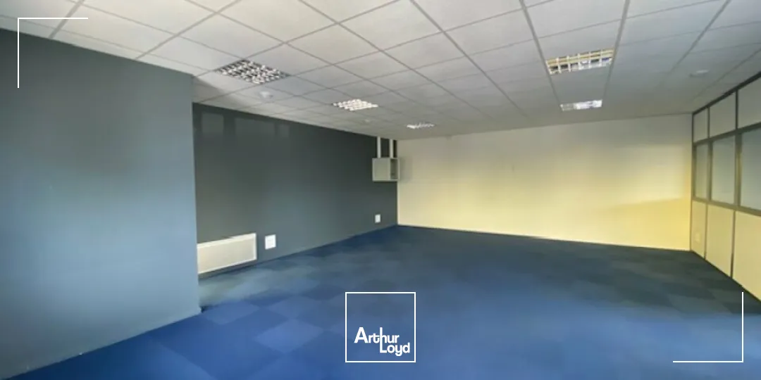 À LOUER  BUREAUX 91 m²  ZONE BEAUPUY  LA ROCHE-SUR-YON