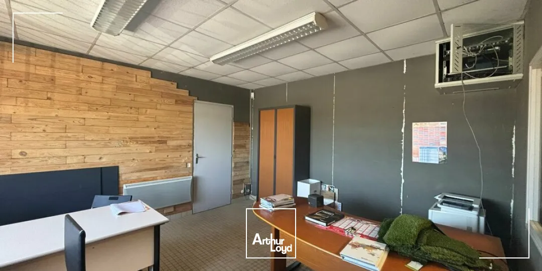 À LOUER  LOCAL D'ACTIVITÉ 790 m² DIVISIBLE  RIVES-DE-L'YON