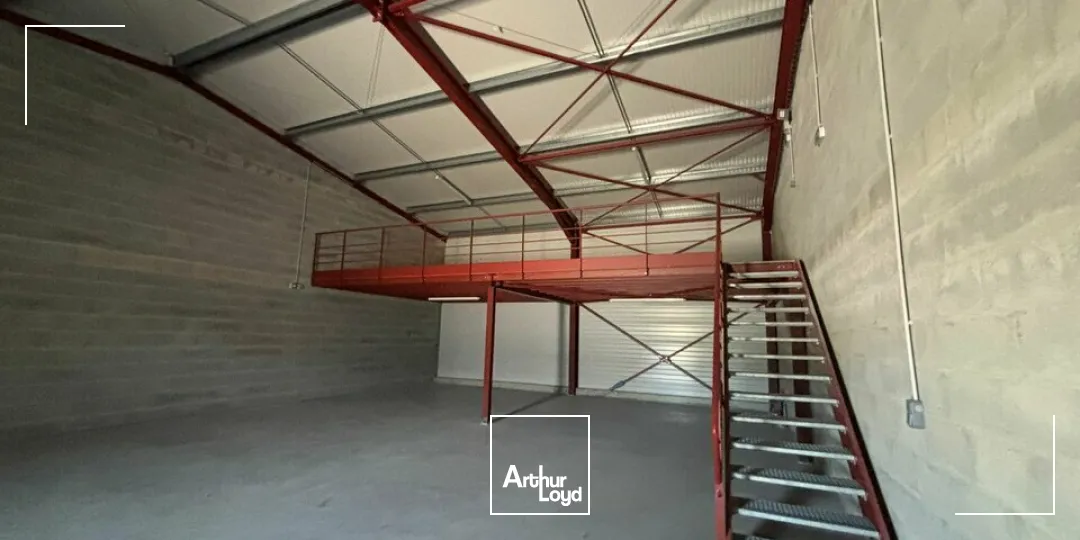 À LOUER  LOCAL D'ACTIVITÉ NEUF  AIZENAY