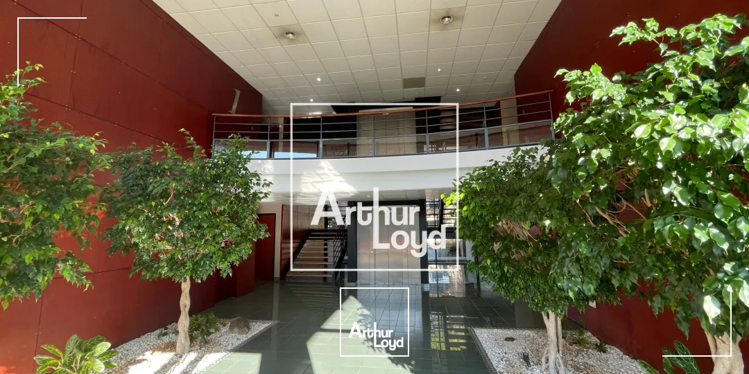 A LOUER - BUREAUX ESPRIT CAMPUS - PARC CLUB DU MILLENAIRE MONTPELLIER - GRAND PARKING